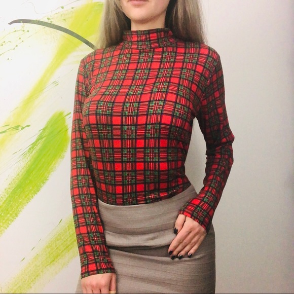 Tops - Gingham red and green turtleneck long sleeve top
